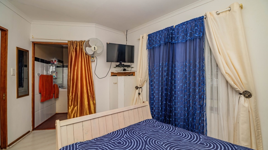 3 Bedroom Property for Sale in King George Park Western Cape
